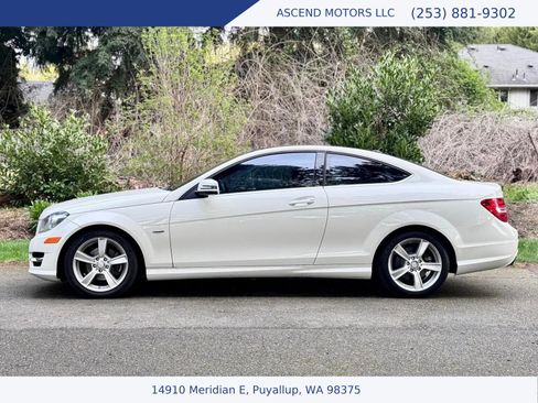 Used 2012 Mercedes-Benz C 250 Coupe image 2
