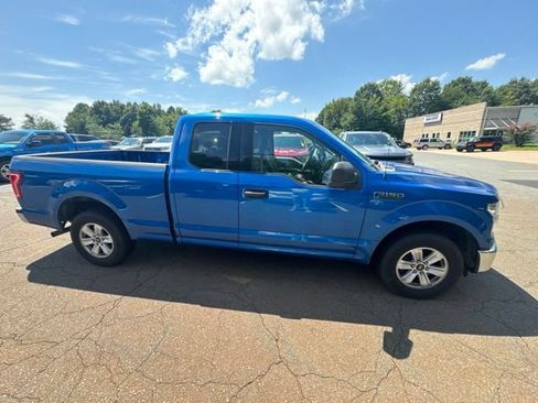 Used 2016 Ford F150 XLT RWD image 3