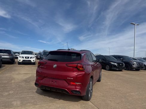 Used 2020 Buick Encore GX Essence w/ Advanced Technology Package image 12