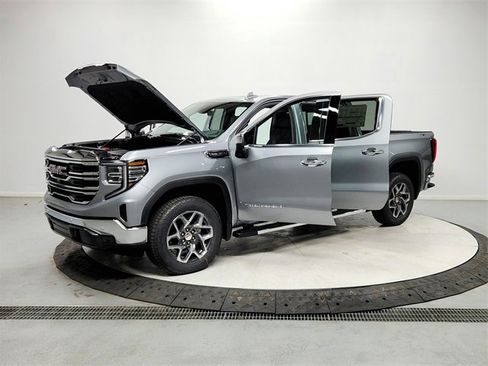 New 2026 GMC Sierra 1500 SLT w/ SLT Premium Plus Package image 11