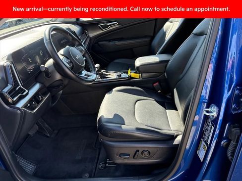 Certified 2023 Kia Sportage EX image 17