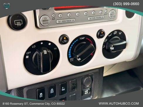 Used 2013 Toyota FJ Cruiser 4WD w/ Upgrade Pkg image 22