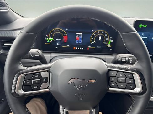 Used 2026 Ford Mustang Coupe RWD image 27