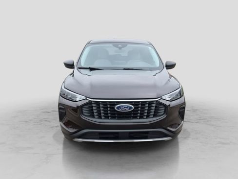 Used 2023 Ford Escape Active AWD/4WD image 3