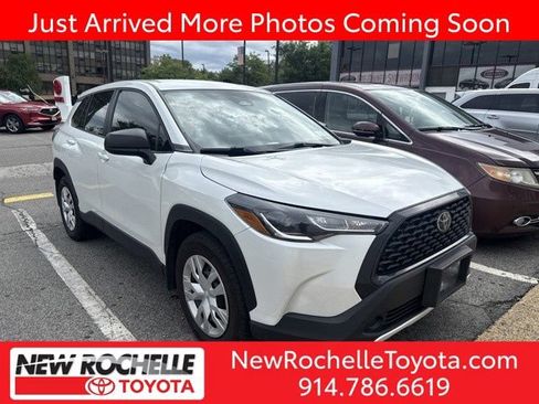 Used 2024 Toyota Corolla Cross L AWD/4WD image 1