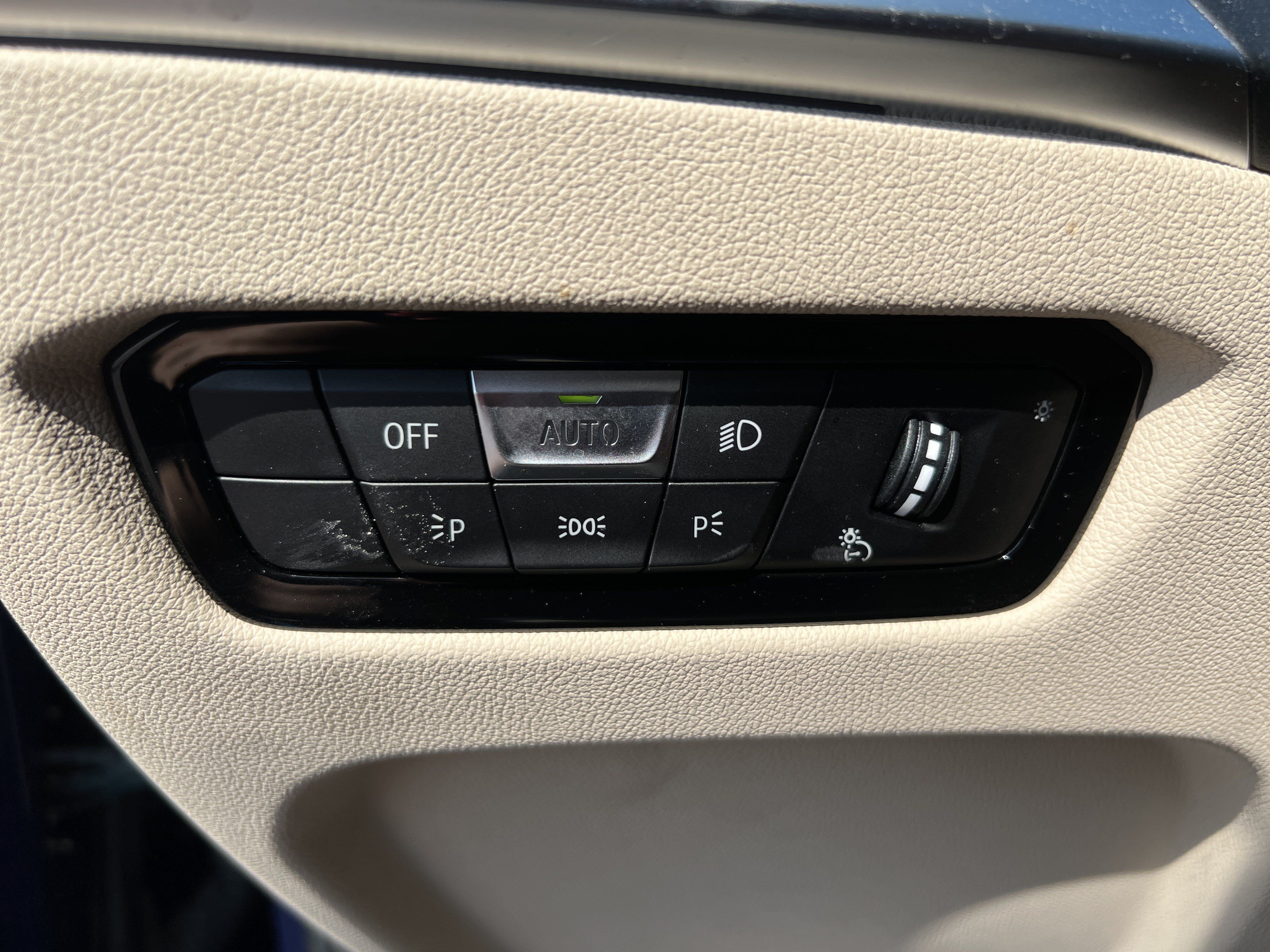 Certified 2023 BMW 330i Sedan w/ Premium Package RWD image 36