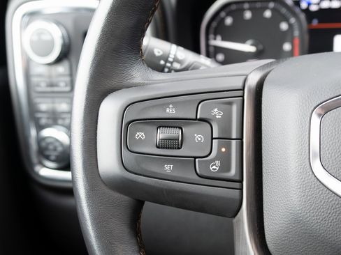 Used 2022 GMC Sierra 3500 AT4 image 7