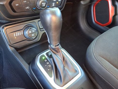 Certified 2023 Jeep Renegade Trailhawk image 15