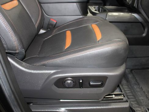 Used 2022 GMC Sierra 2500 AT4 image 33