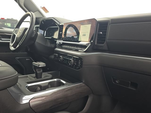 Certified 2022 Chevrolet Silverado 1500 LTZ w/ LTZ Convenience Package II AWD/4WD image 22