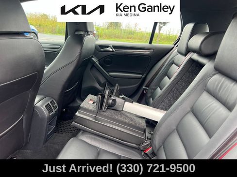 Used 2014 Volkswagen GTI Wolfsburg Edition FWD image 10