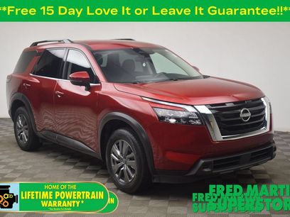 Used 2025 Nissan Pathfinder SV