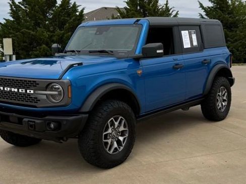 Used 2023 Ford Bronco Badlands AWD/4WD image 10