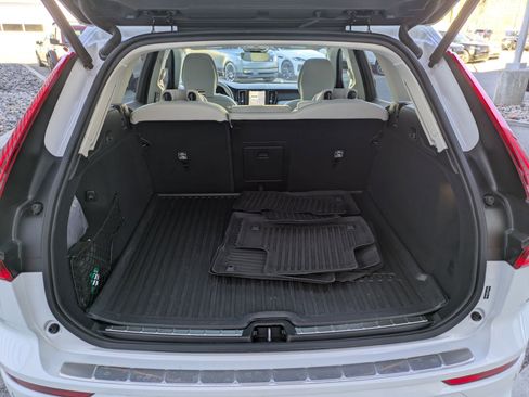 Used 2025 Volvo XC60 B5 Ultra w/ Protection Package Premier image 31
