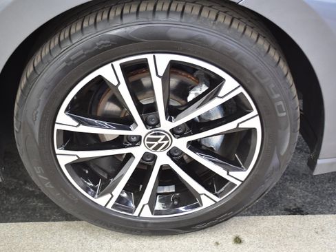 Used 2025 Volkswagen Jetta Sport FWD image 35