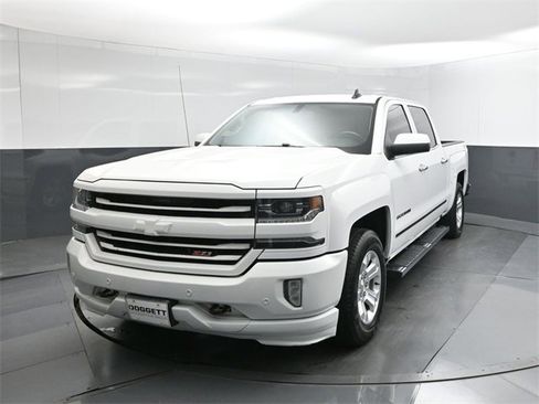 Used 2017 Chevrolet Silverado 1500 LTZ Z71 w/ LTZ Plus Package image 30