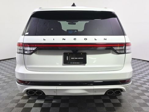 New 2026 Lincoln Aviator Black Label w/ Jet Appearance Package AWD/4WD image 5