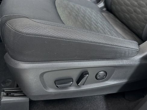 Used 2022 Nissan Pathfinder SV image 20