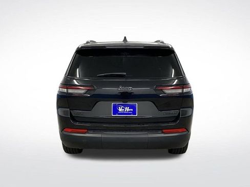 New 2025 Jeep Grand Cherokee L Limited w/ Black Appearance Package image 14
