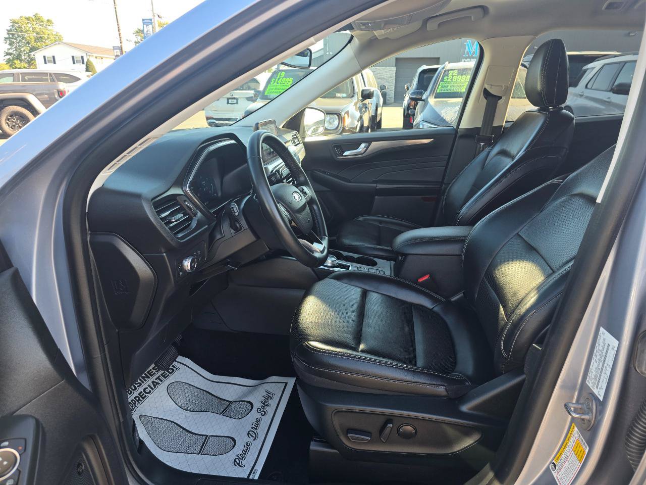 Used 2022 Ford Escape Titanium AWD/4WD image 13