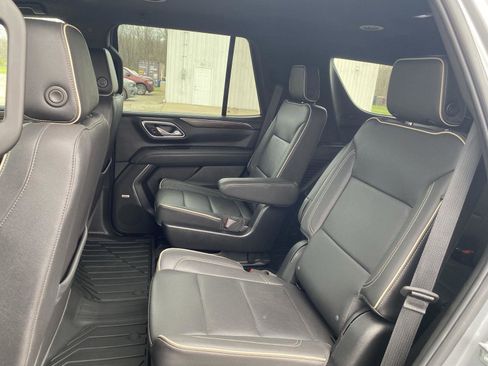 Used 2023 Chevrolet Tahoe Premier AWD/4WD image 30
