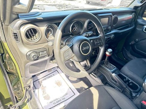 Used 2021 Jeep Wrangler Sport AWD/4WD image 10