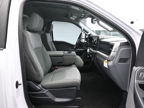 Used 2023 Ford F350 XLT w/ FX4 Off-Road Package image 11