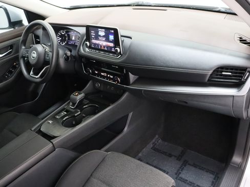 Used 2021 Nissan Rogue SV image 35