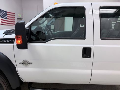 Used 2012 Ford F550 4x4 Crew Cab Super Duty w/ Payload Upgrade Pkg image 5