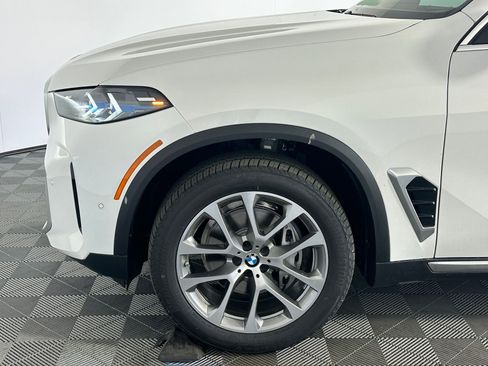New 2026 BMW X5 sDrive40i w/ Premium Package image 9