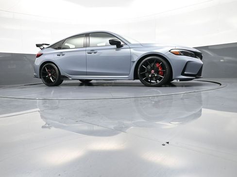 Used 2025 Honda Civic Type R image 28