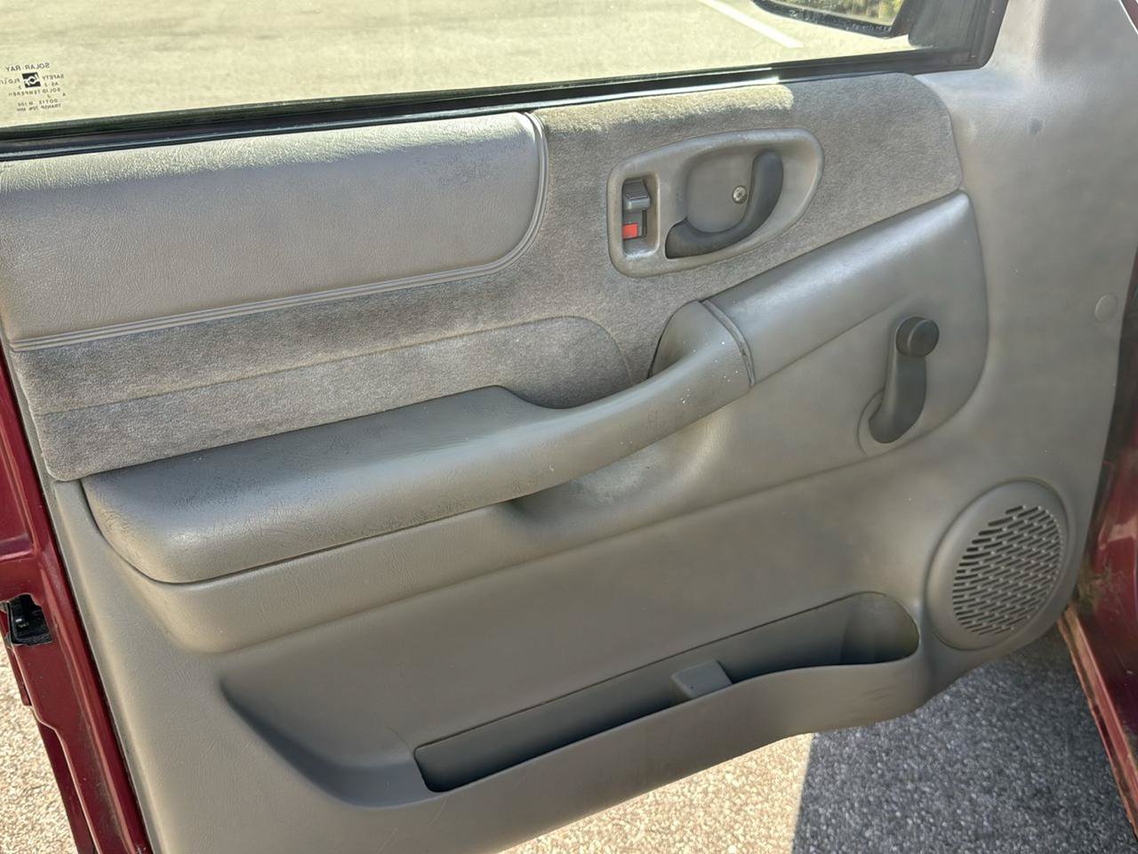 Used 2002 Chevrolet S10 Pickup LS w/ LS Preferred Equipment Group RWD image 9