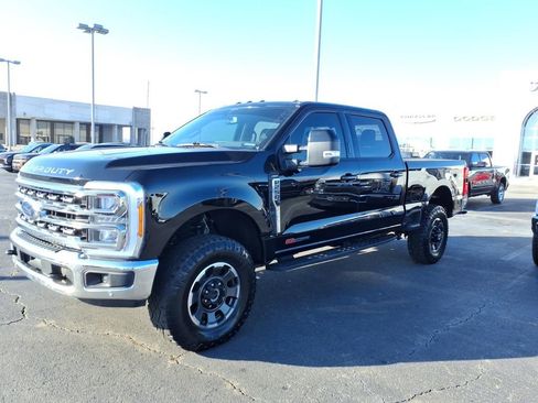 Used 2023 Ford F250 Lariat w/ Lariat Ultimate Package image 3