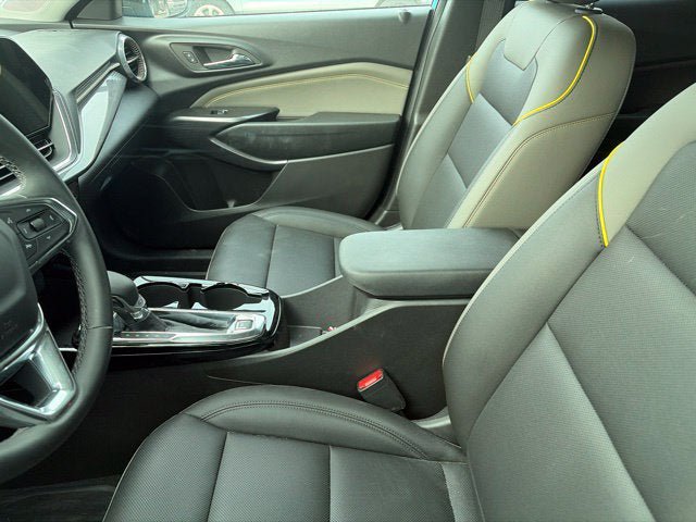 Used 2025 Chevrolet Trax ACTIV w/ Driver Confidence Package FWD image 4