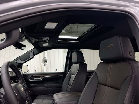 New 2026 Chevrolet Silverado 1500 High Country w/ Technology Package AWD/4WD image 20
