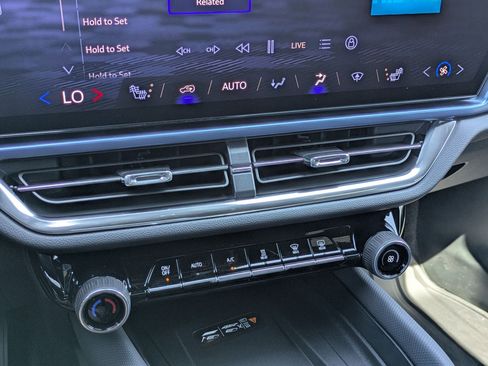 Used 2026 Chevrolet Equinox EV LT w/ LPO, All-Weather Mat Package image 18