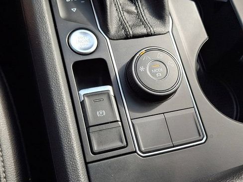 Used 2019 Volkswagen Atlas SE w/ Towing Package AWD/4WD image 28