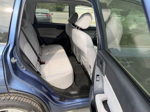 Used 2015 Subaru Forester 2.5i Premium w/ All-Weather Package AWD/4WD image 17