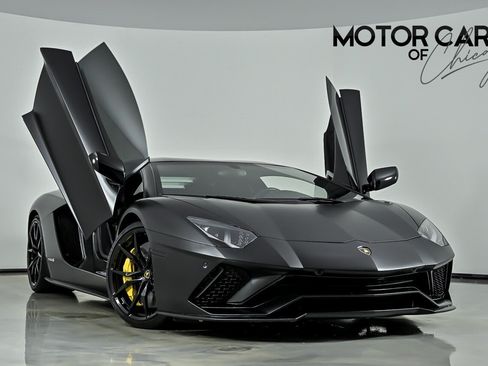 Used 2018 Lamborghini Aventador S AWD/4WD image 1