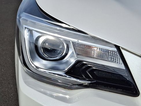 Used 2018 Subaru Forester 2.5i Touring image 9