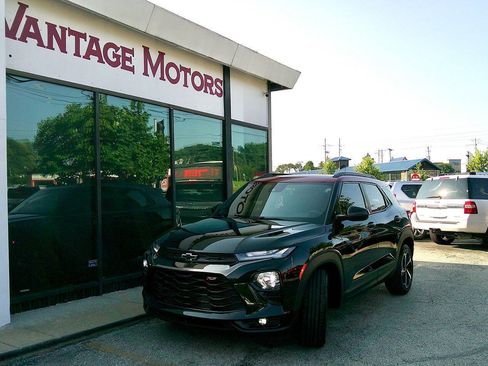 Used 2021 Chevrolet TrailBlazer RS w/ Technology Package FWD image 1
