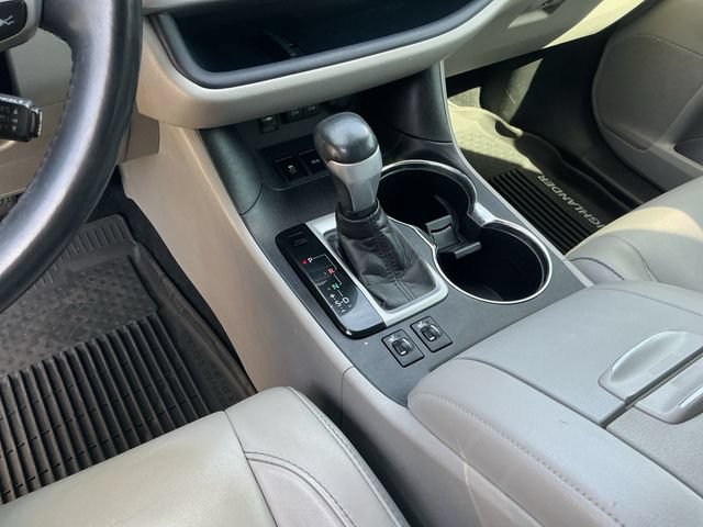 Used 2018 Toyota Highlander XLE AWD/4WD image 18
