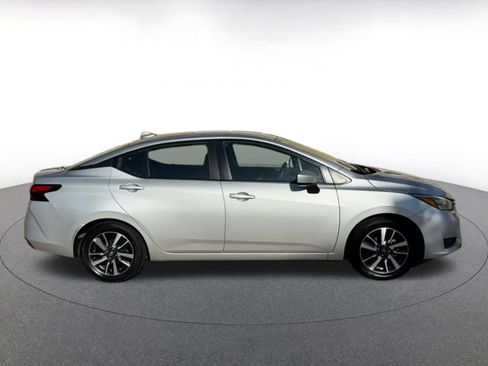 Used 2025 Nissan Versa SV FWD image 16