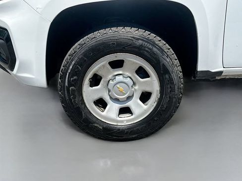 Used 2022 Chevrolet Colorado W/T w/ WT Convenience Package AWD/4WD image 30