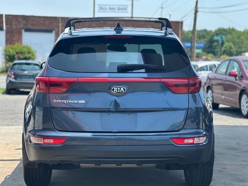 Used 2017 Kia Sportage LX w/ LX Popular Package FWD image 5