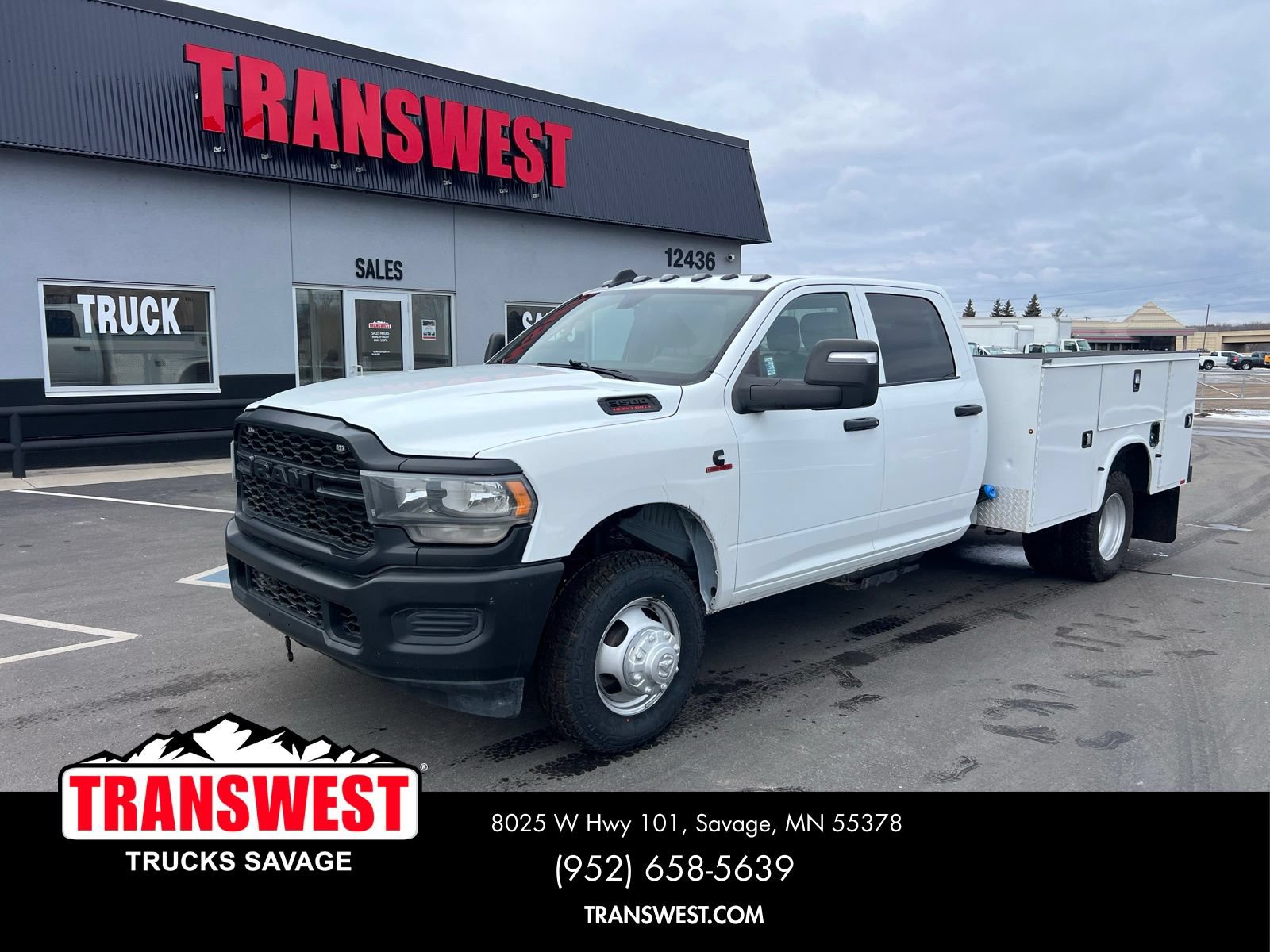 Used 2024 RAM 3500 Tradesman w/ Max Tow Package AWD/4WD image 1