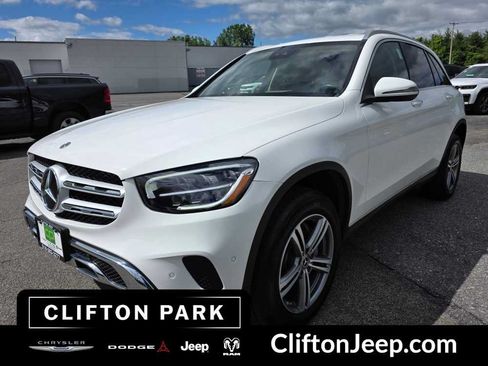 Used 2022 Mercedes-Benz GLC 300 4MATIC image 1
