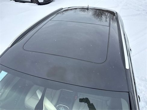 Used 2017 Audi Q5 2.0T Premium Plus w/ Technology Package image 13