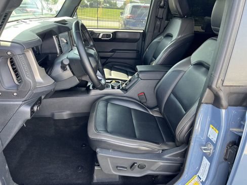 Used 2025 Ford Bronco Outer Banks AWD/4WD image 10