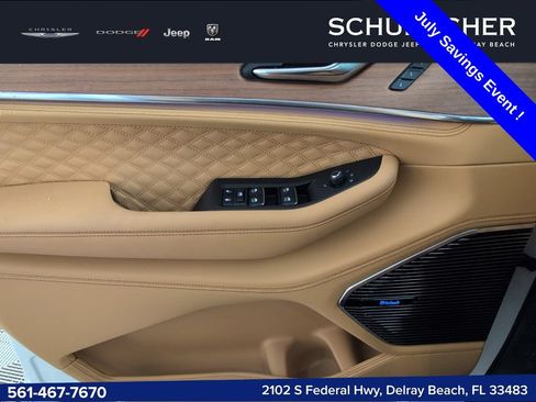 New 2025 Jeep Grand Cherokee Summit AWD/4WD image 14